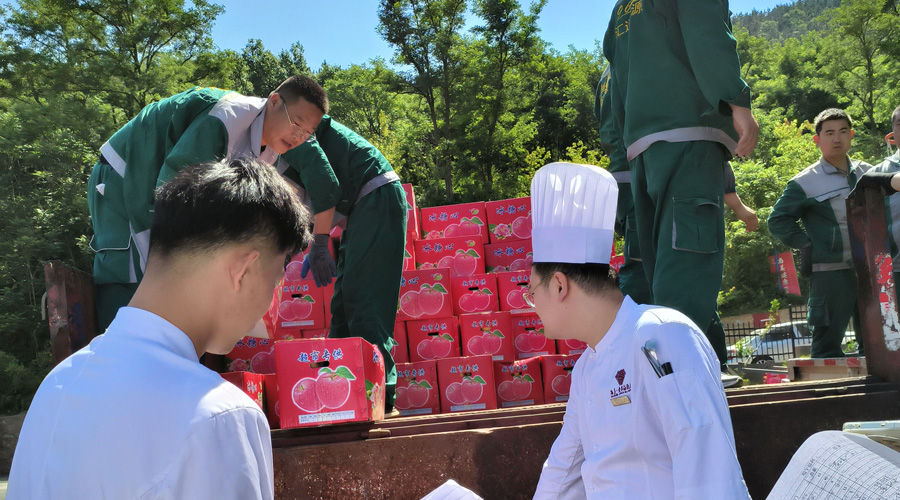 溫情端午，心系員工——匯通集團(tuán)為員工發(fā)放端午節(jié)福利